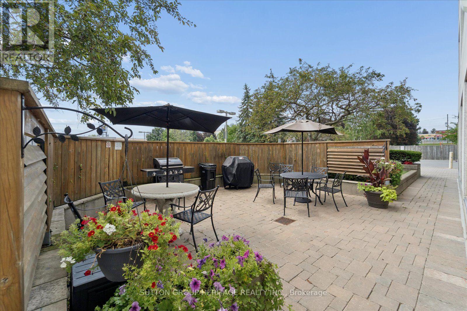 615 - 712 Rossland Road E Property Photo 48