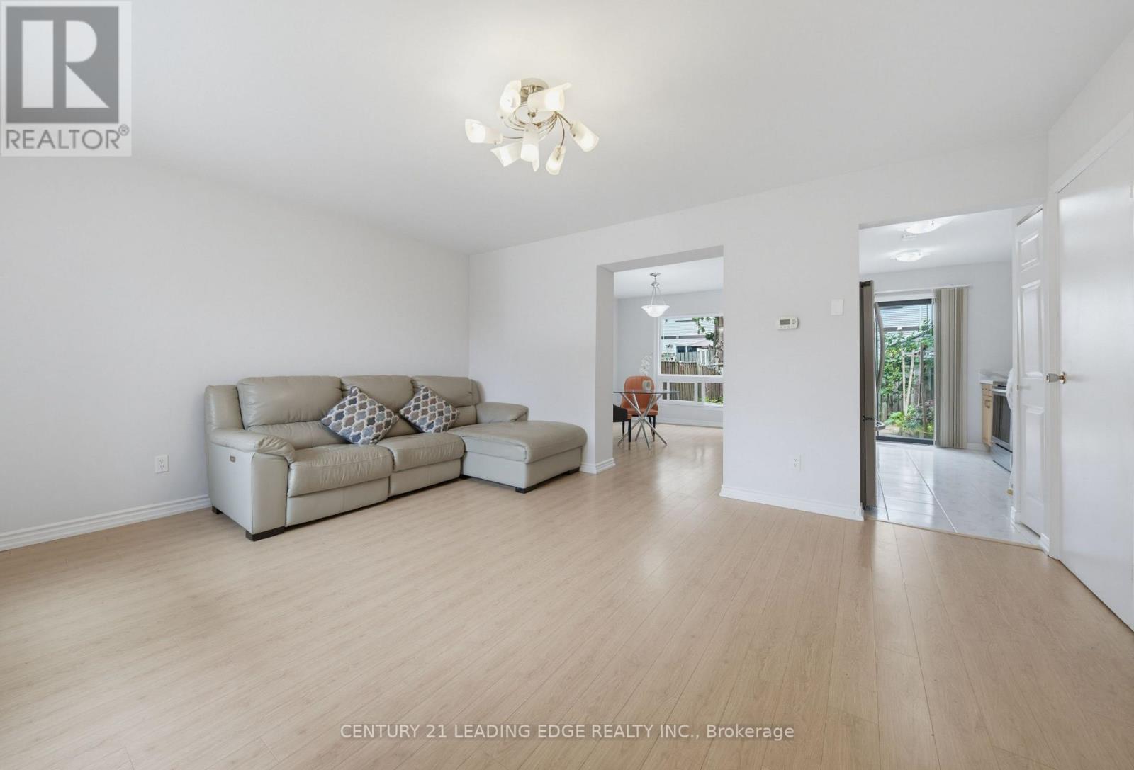 109 Phalen Crescent Property Photo 8