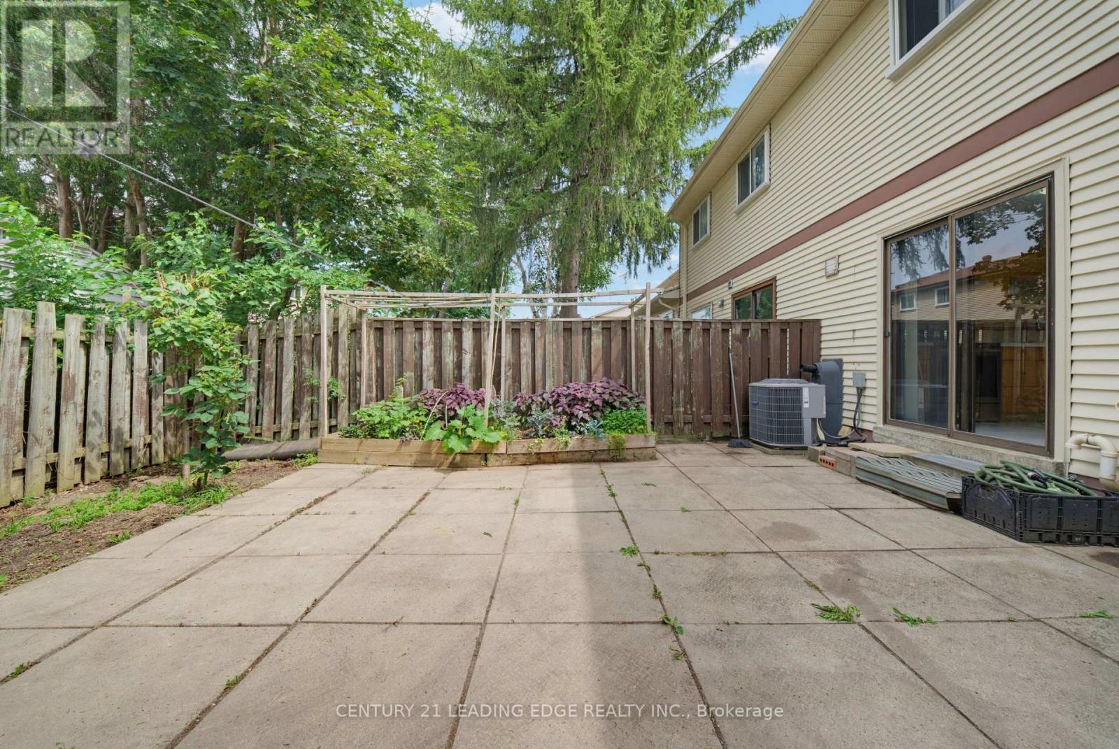 109 Phalen Crescent Property Photo 38