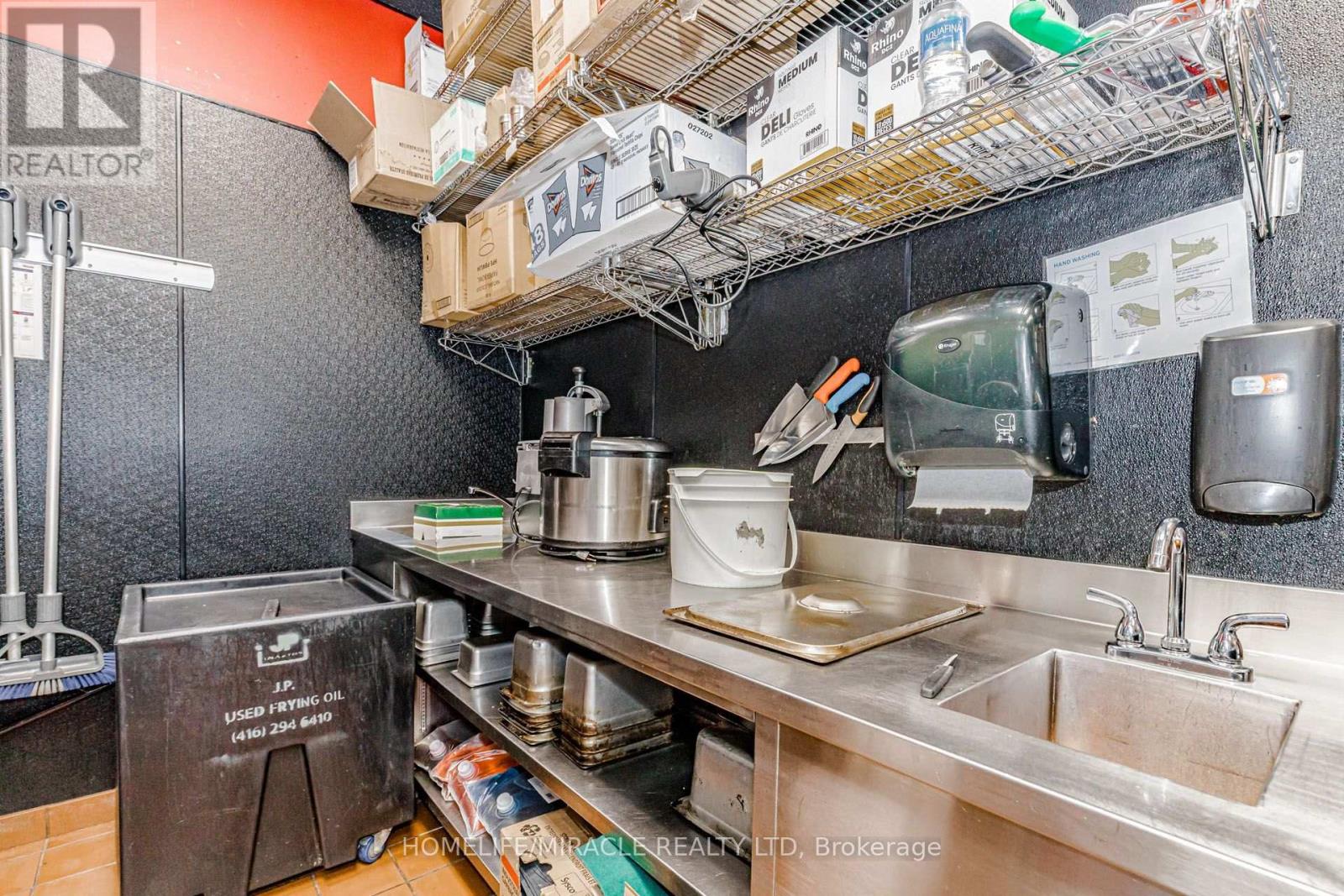 5095 Sheppard Avenue E Property Photo 23