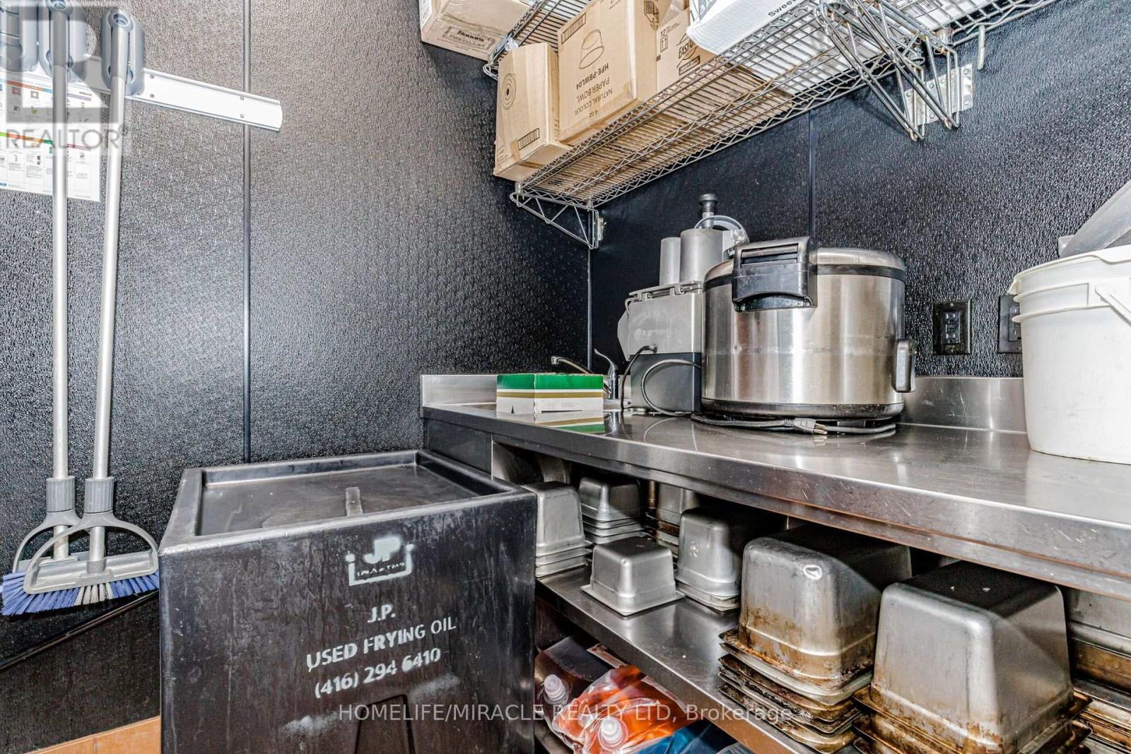 5095 Sheppard Avenue E Property Photo 30