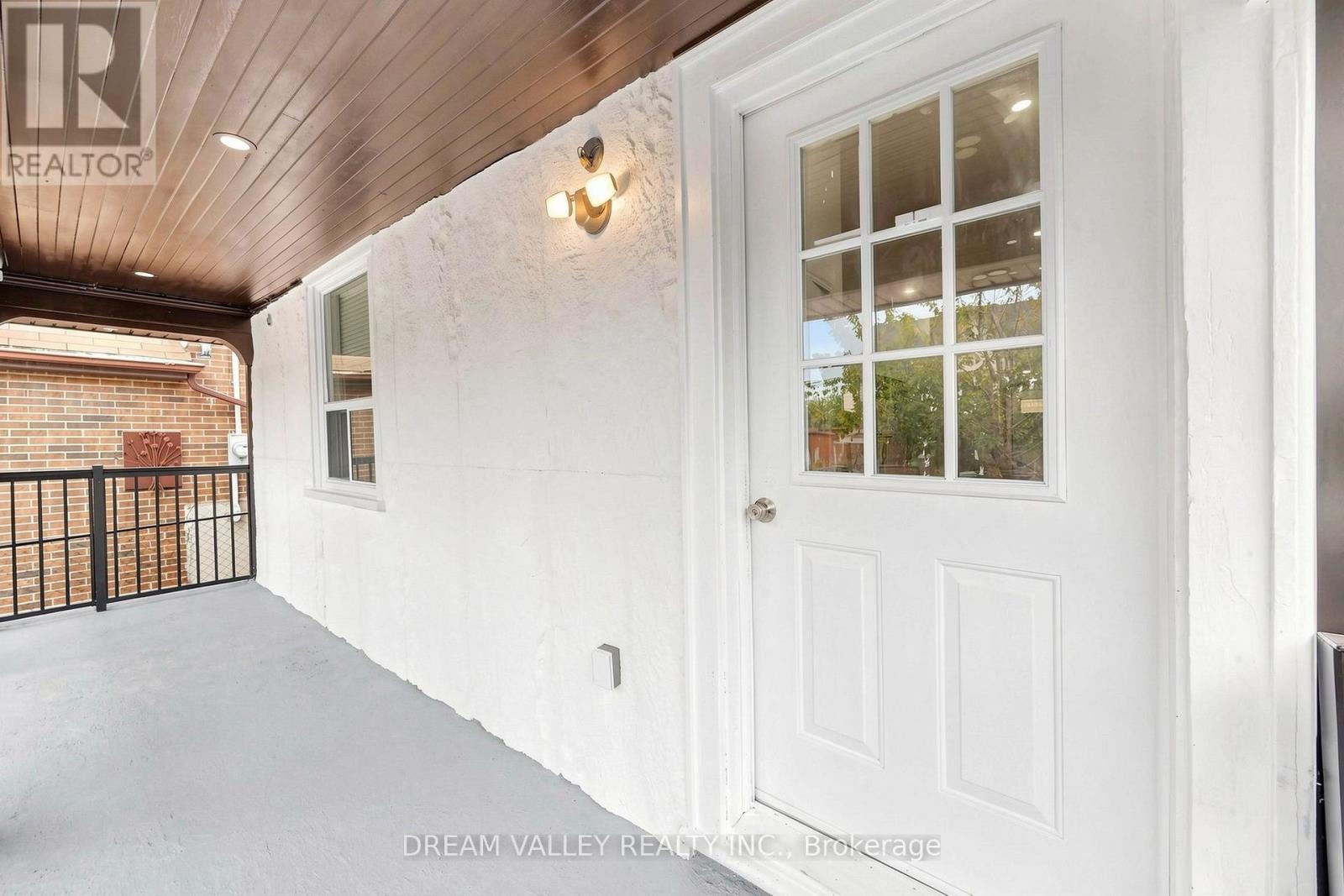 47 Laurel Avenue Property Photo 5