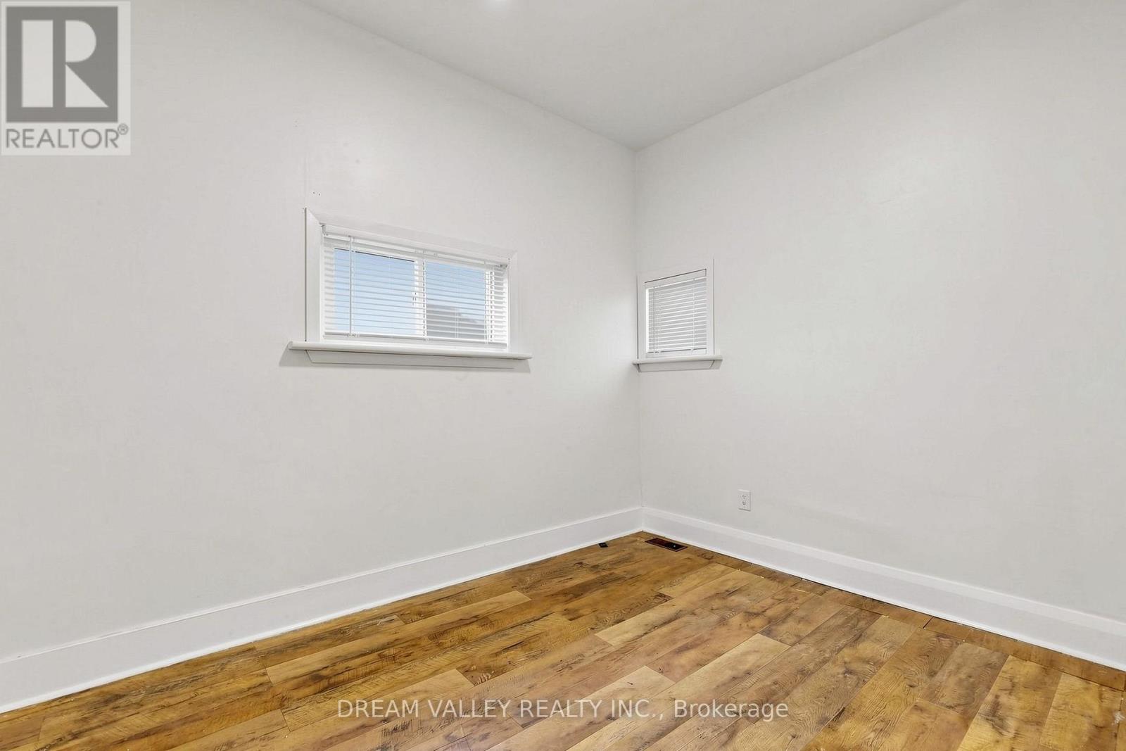 47 Laurel Avenue Property Photo 13