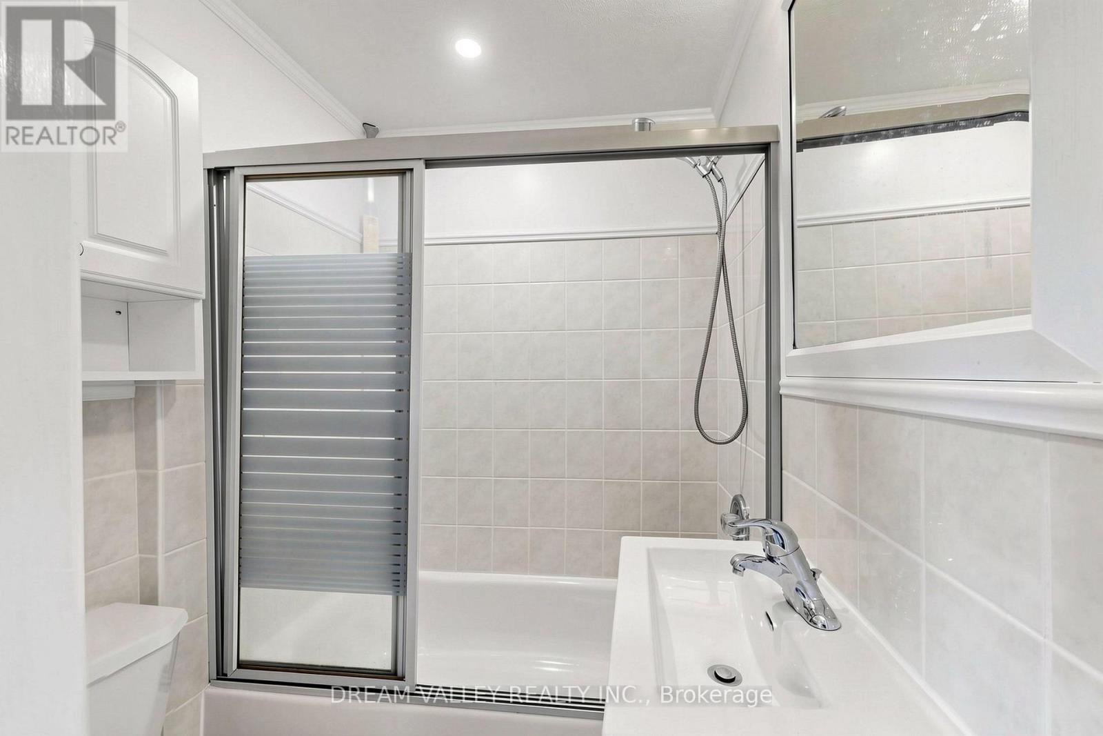 47 Laurel Avenue Property Photo 18