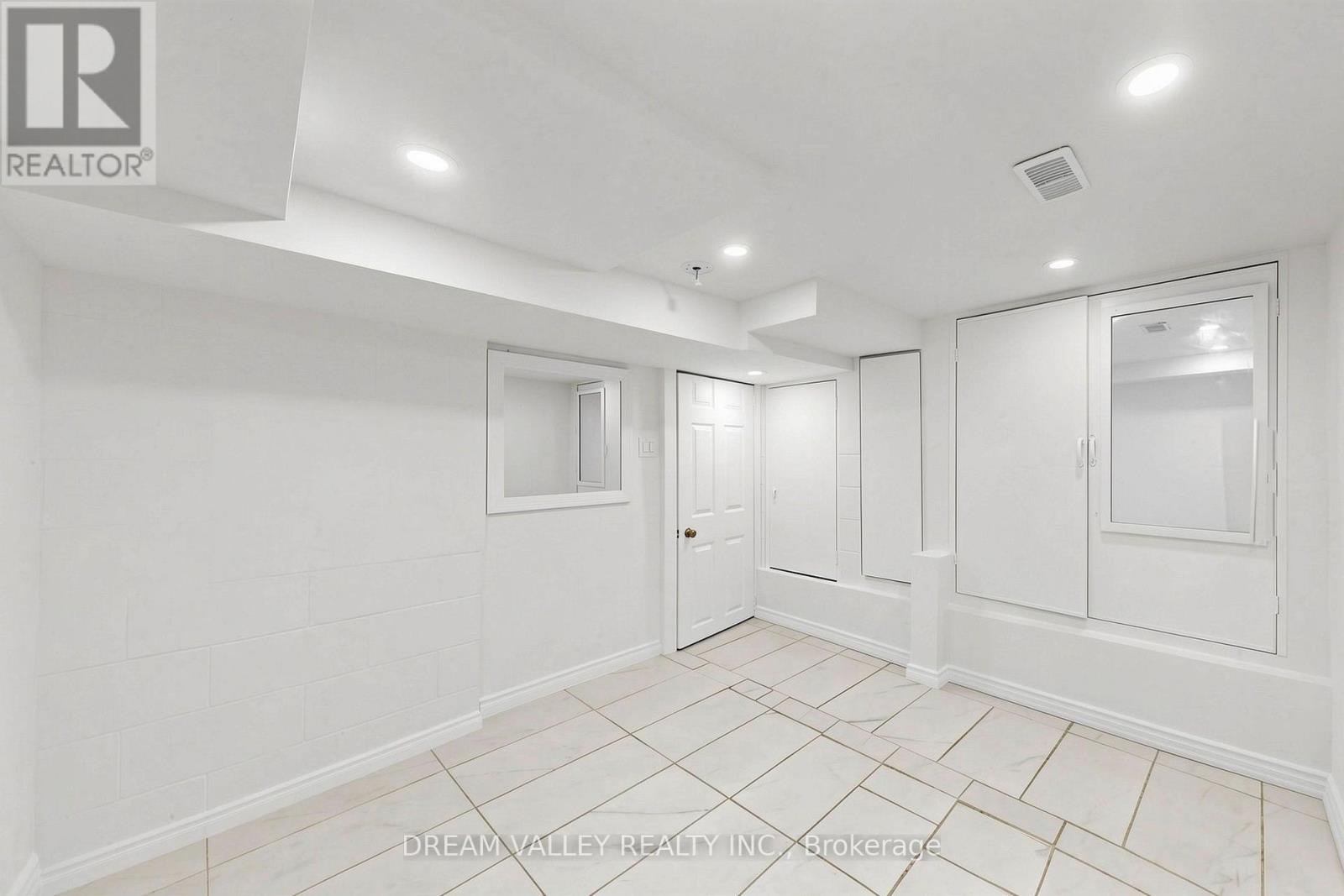 47 Laurel Avenue Property Photo 22