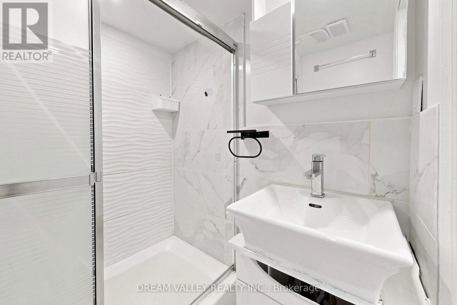 47 Laurel Avenue Property Photo 25