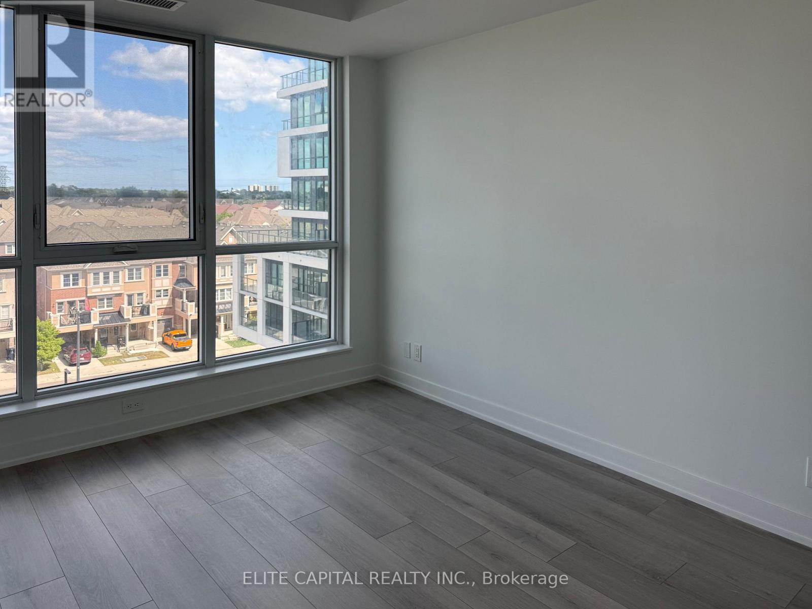 521 - 20 Deans Drive Property Photo 7