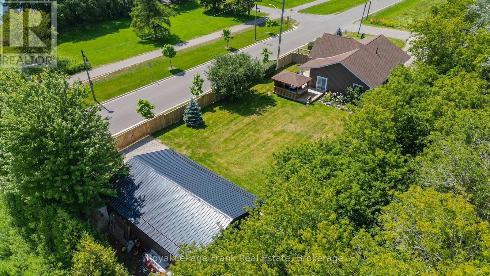 86 East Beach Road Property Photo 10