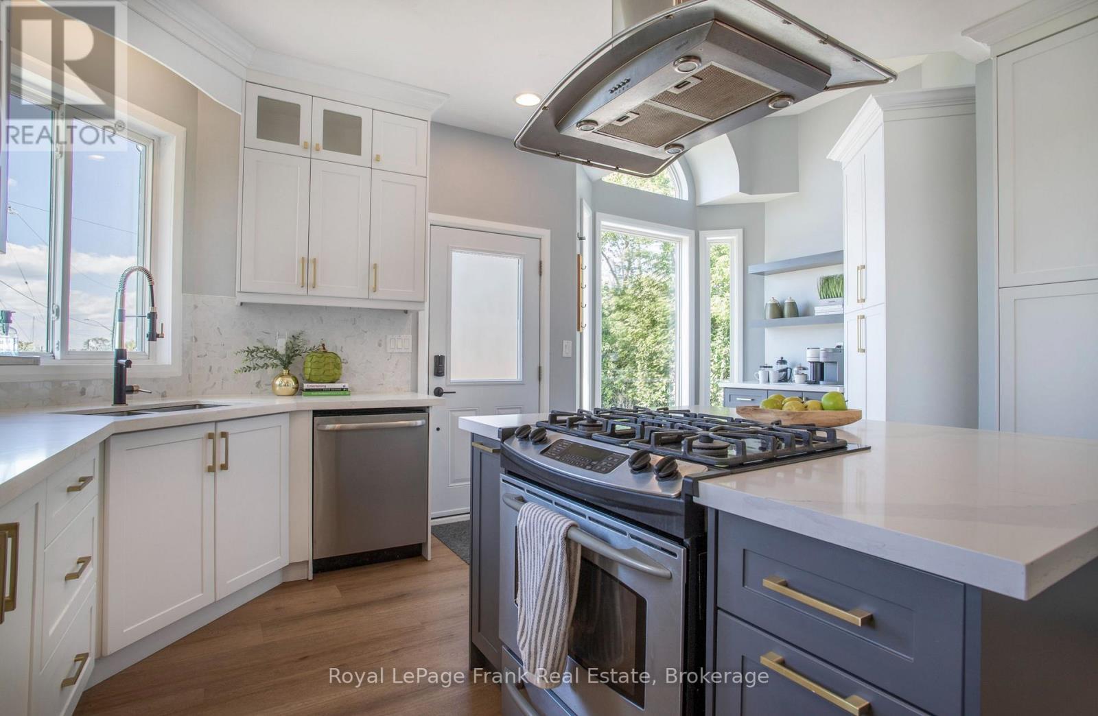 86 East Beach Road Property Photo 16