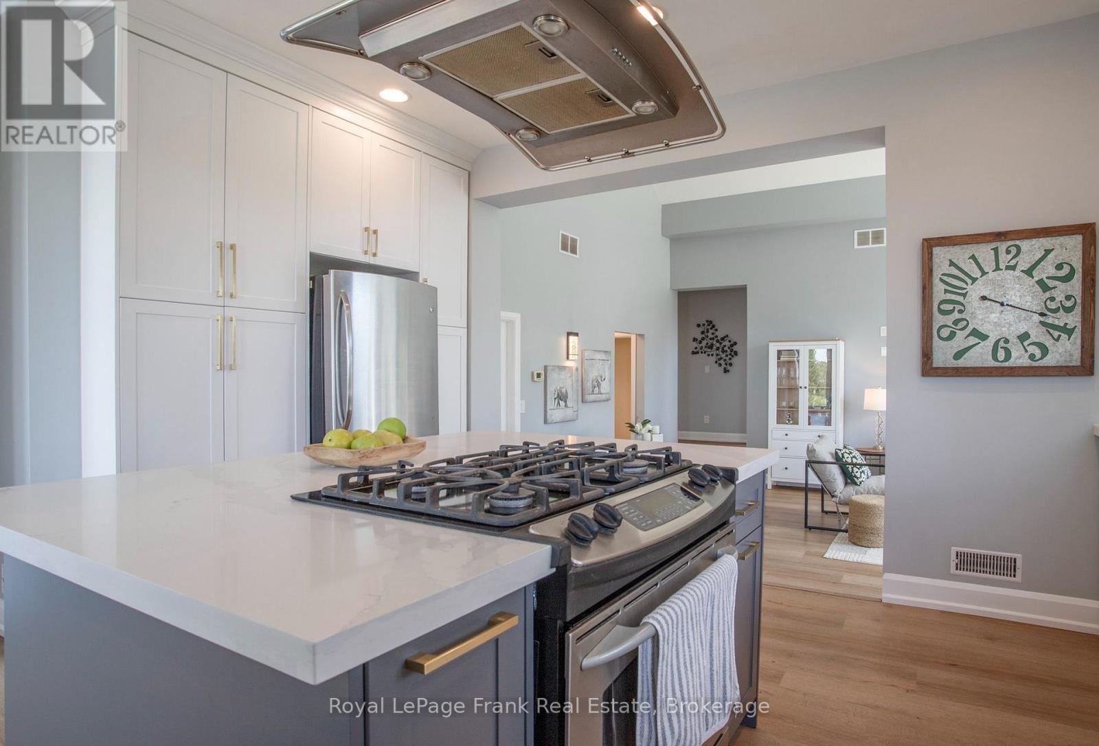 86 East Beach Road Property Photo 17
