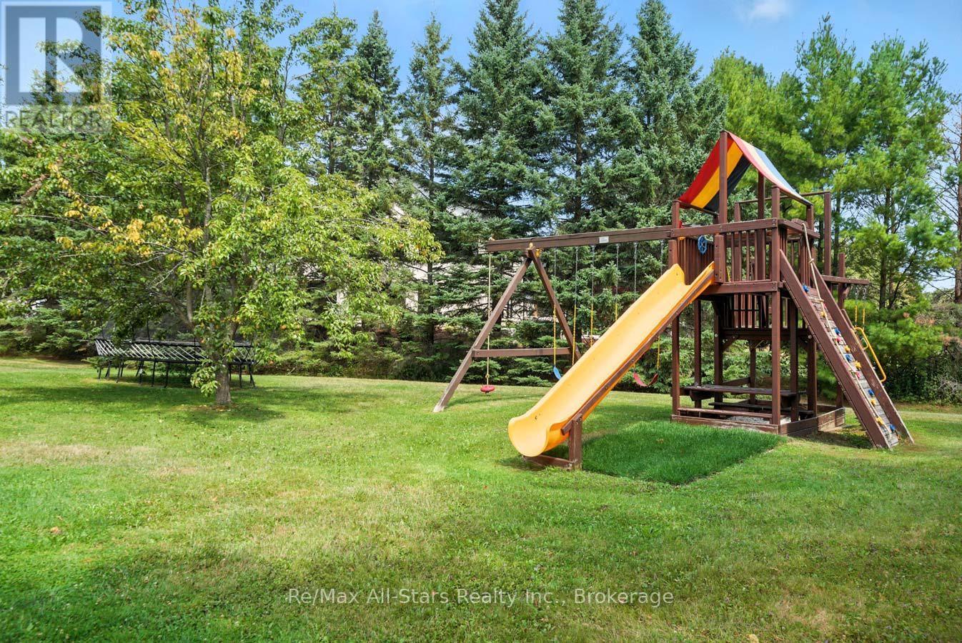 136 Wintergreen Court Property Photo 43