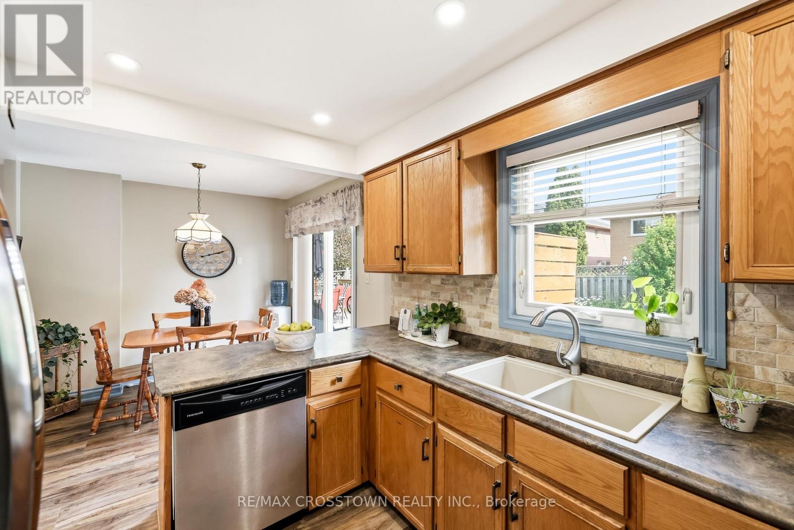 4 Martinet Street Property Photo 6