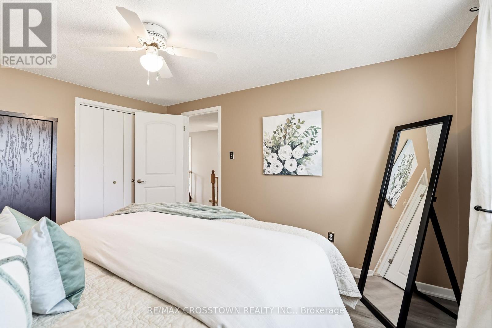 4 Martinet Street Property Photo 32