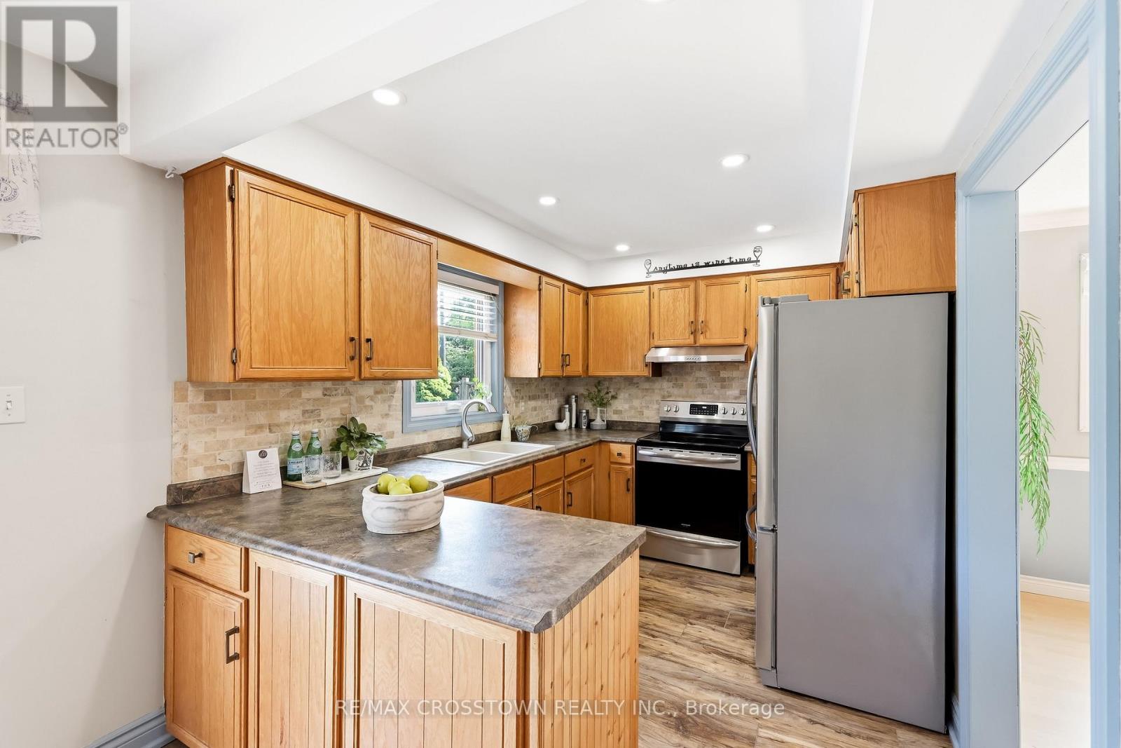 4 Martinet Street Property Photo 50