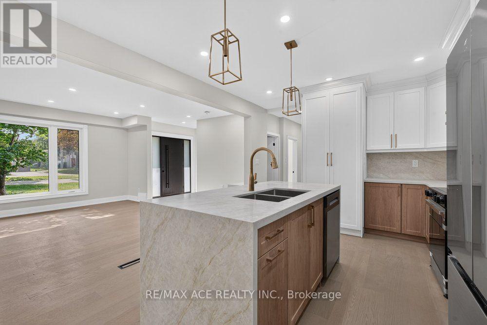 11 Faircroft Boulevard Property Photo 18