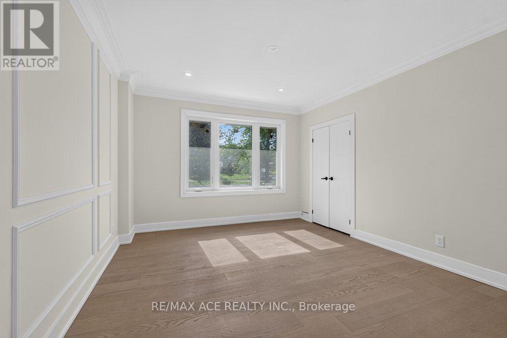 11 Faircroft Boulevard Property Photo 29