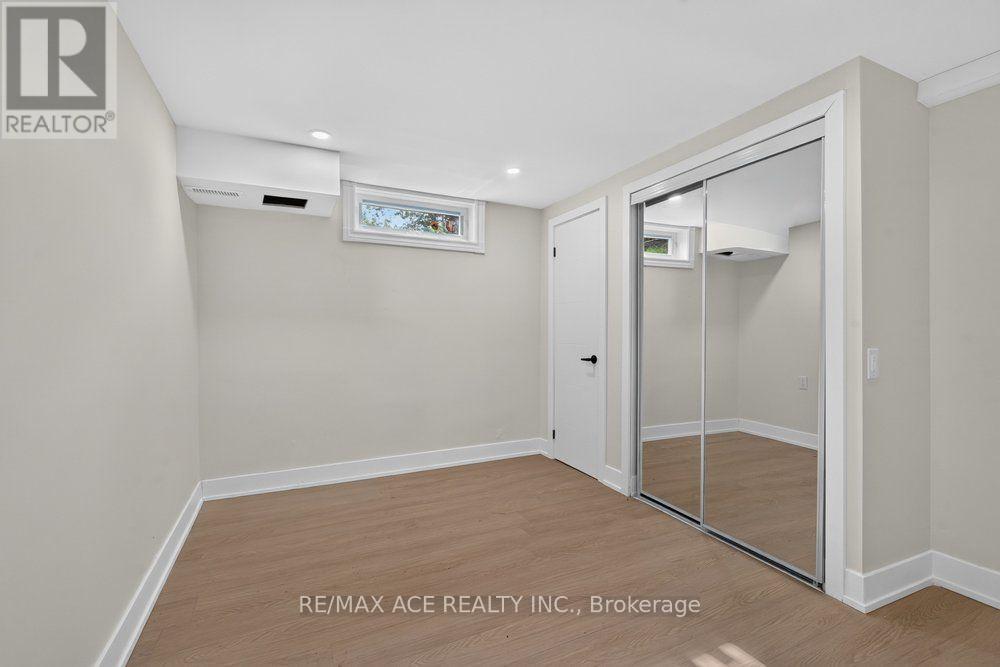 11 Faircroft Boulevard Property Photo 34