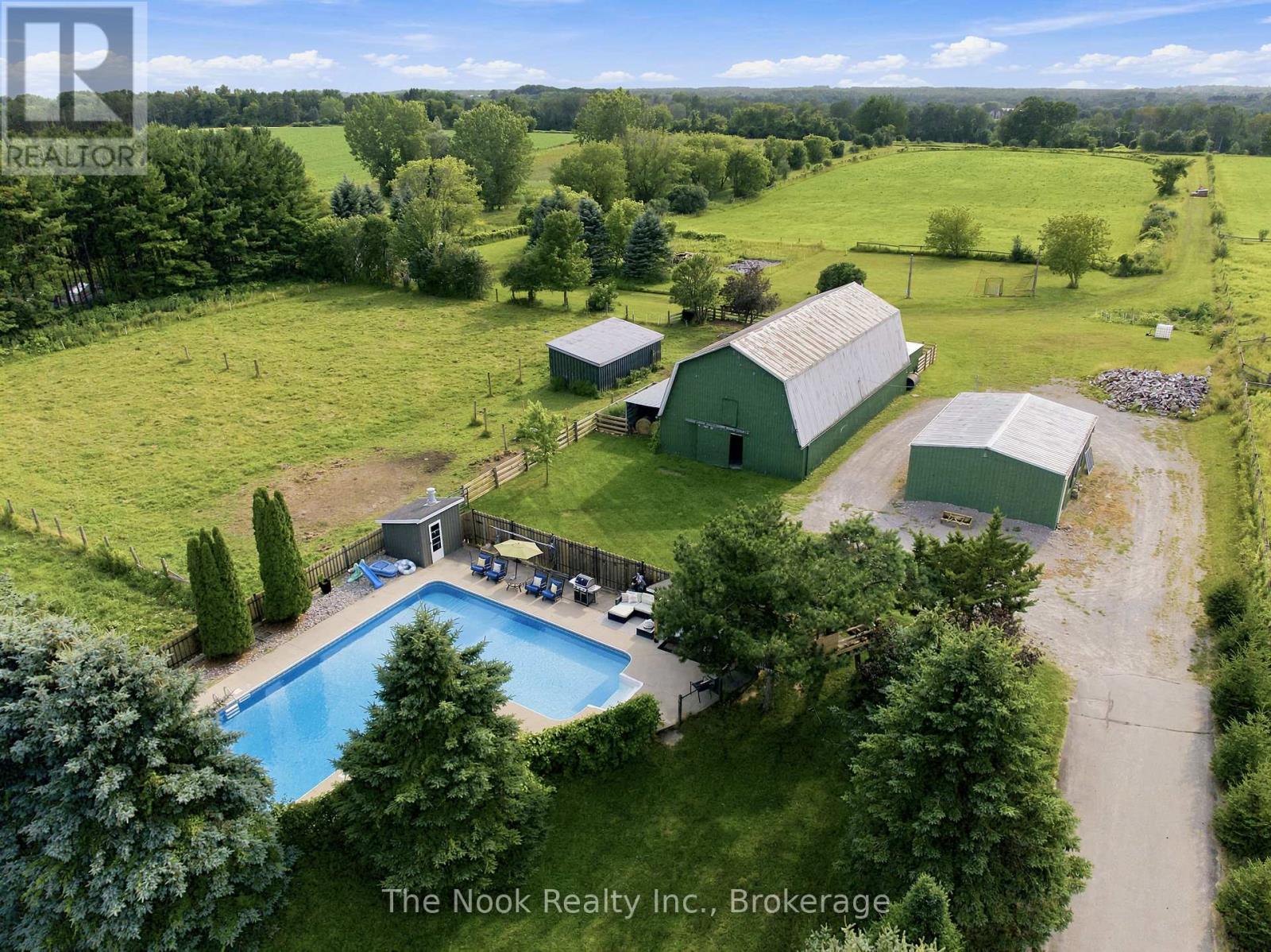 4386 MIDDLE ROAD