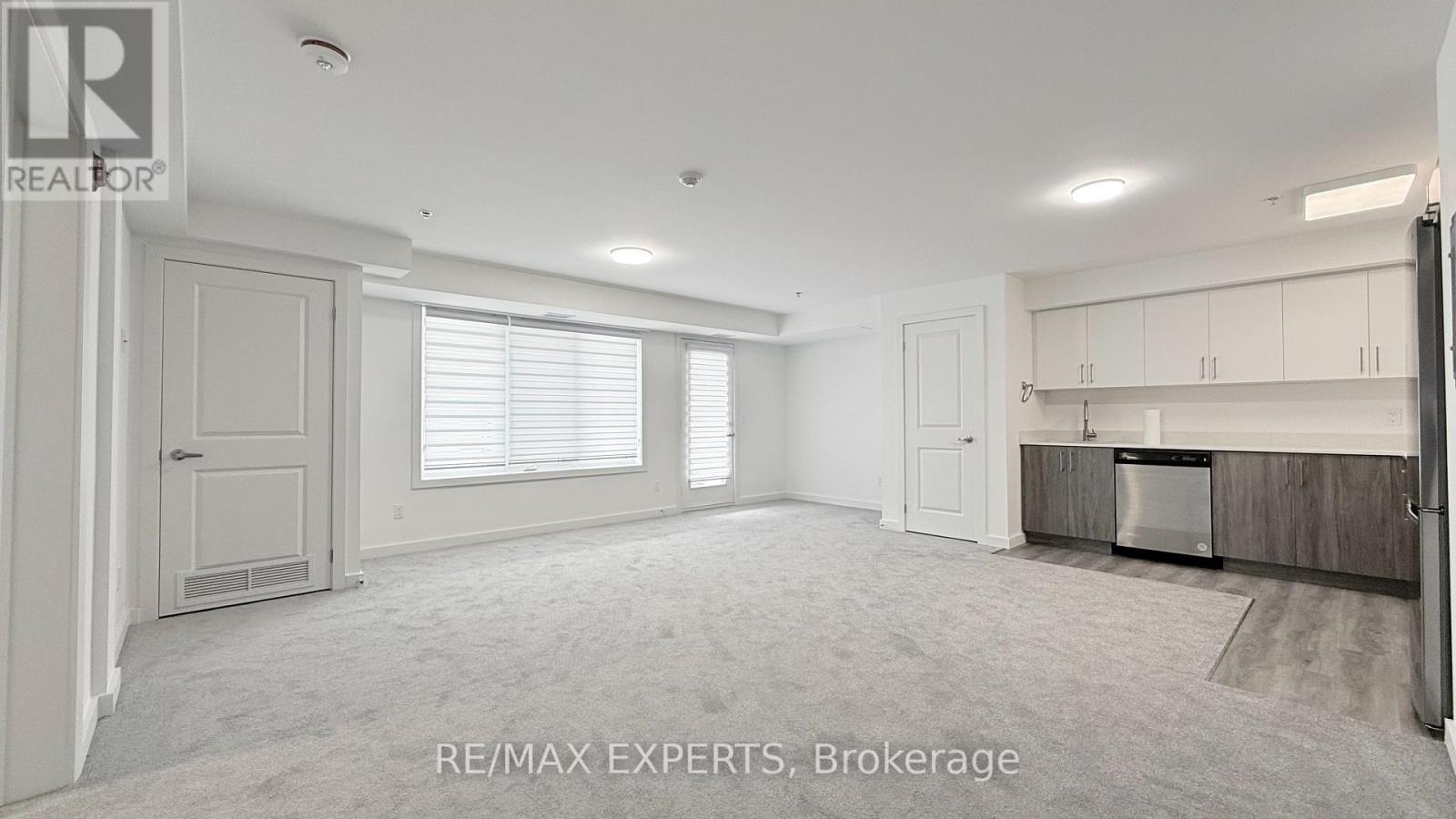 402 - 45 Connaught Avenue Property Photo 1