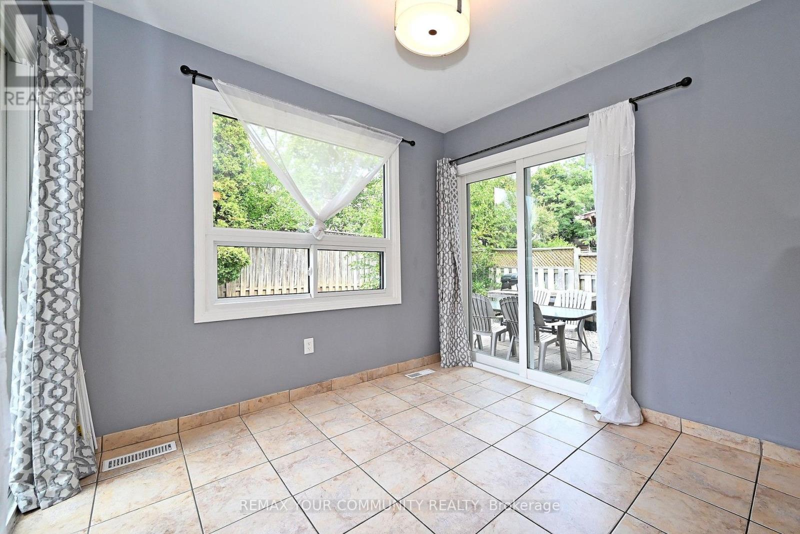 35 Dakin Drive Property Photo 18