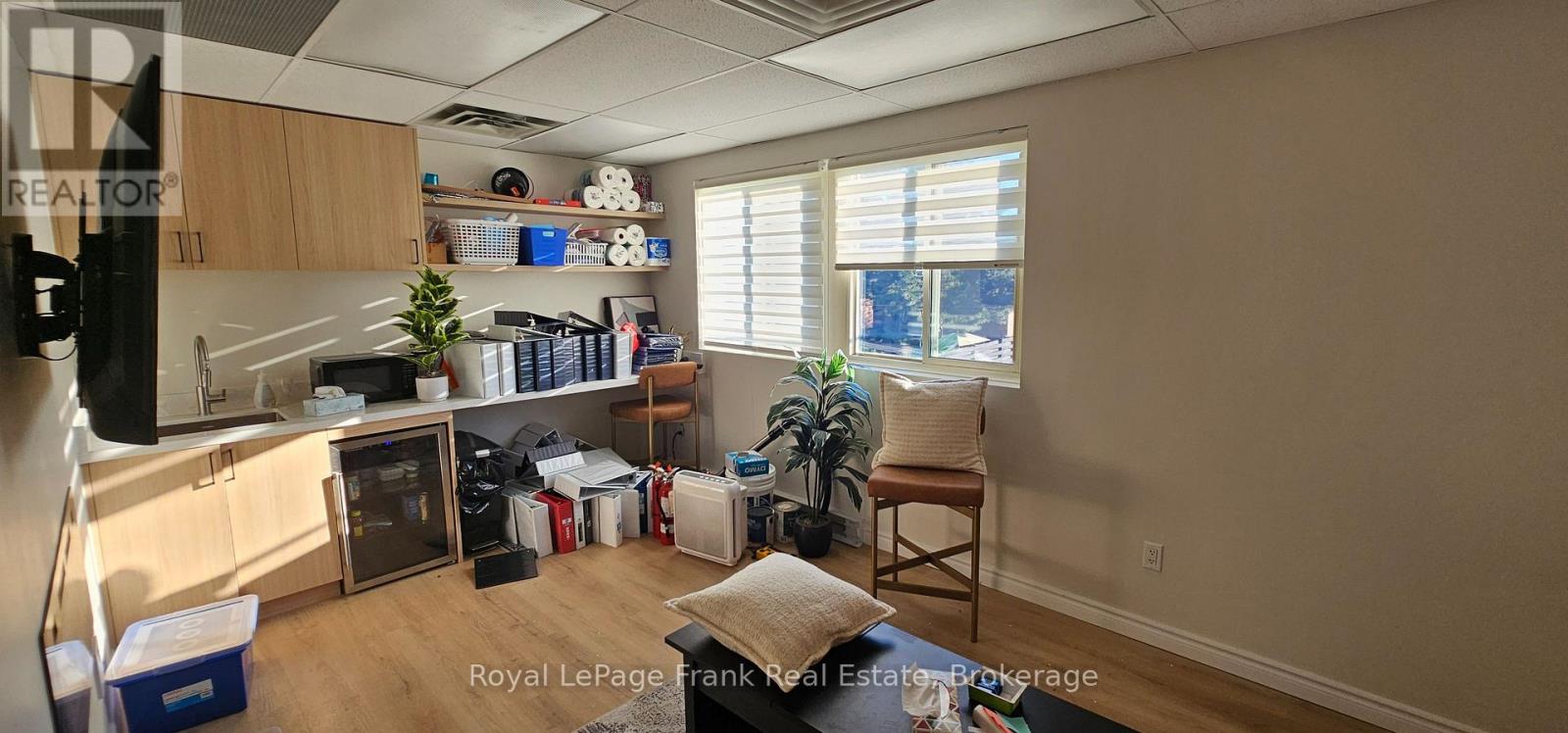207 - 200 Bond Street W Property Photo 10