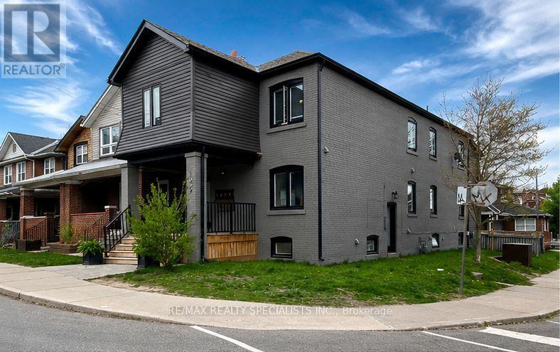 1659 Gerrard Street E Property Photo 1