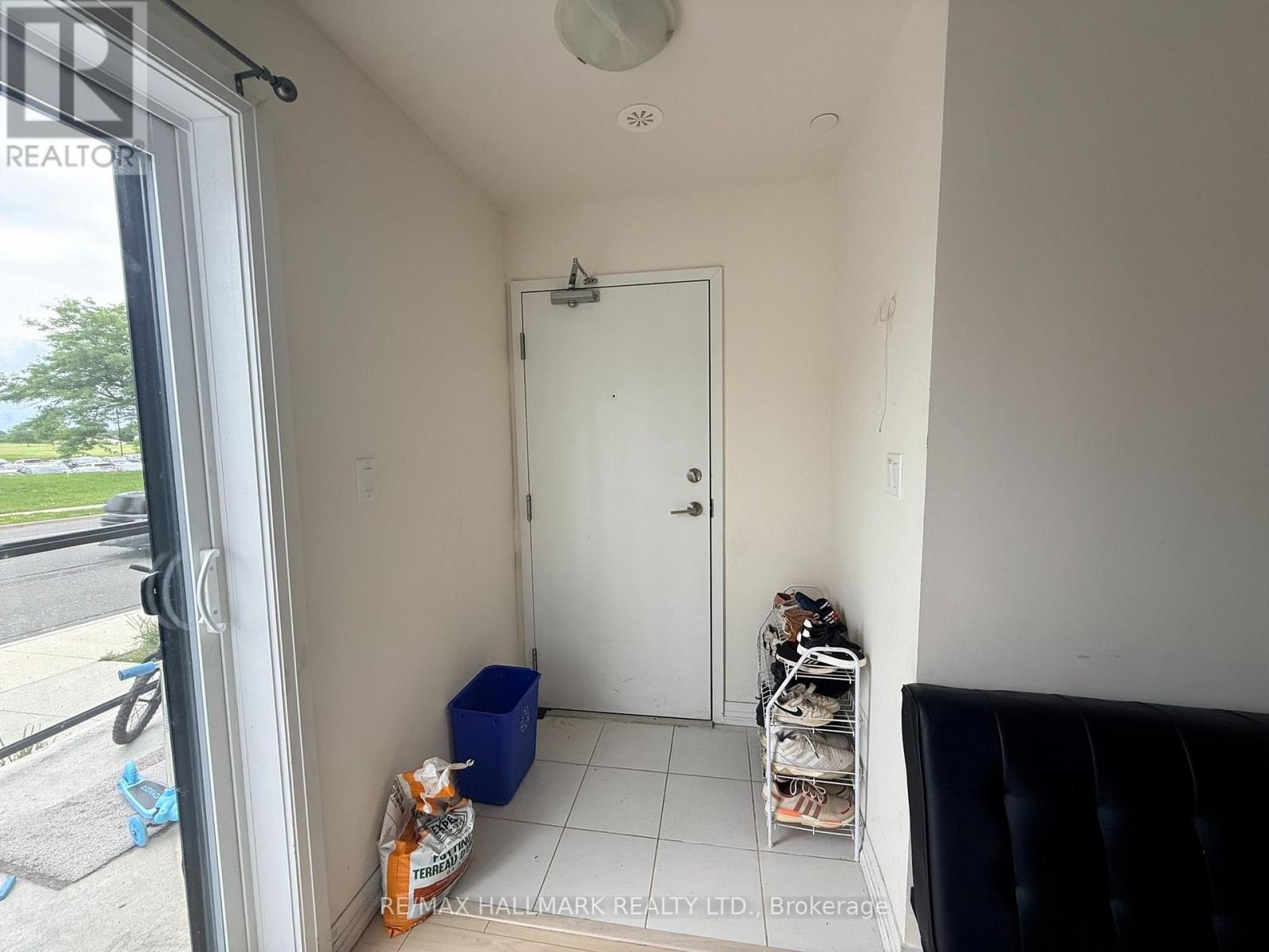 18 - 155 Tapscott Road Property Photo 3