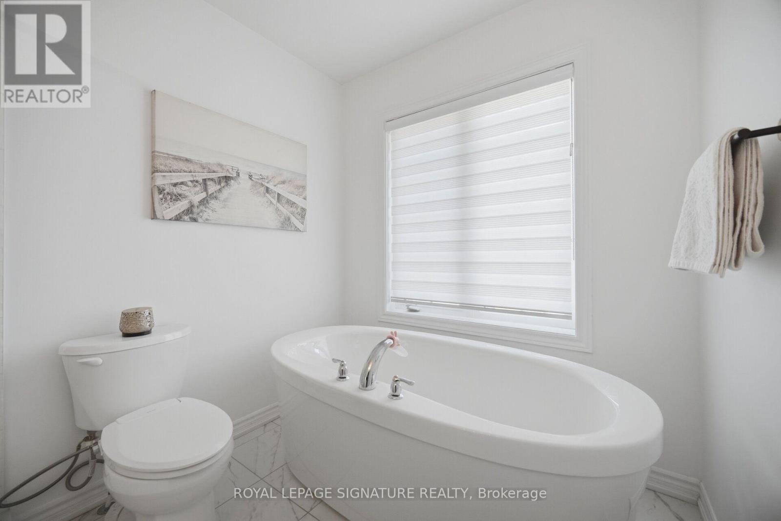 3 Kingfisher Way Property Photo 38