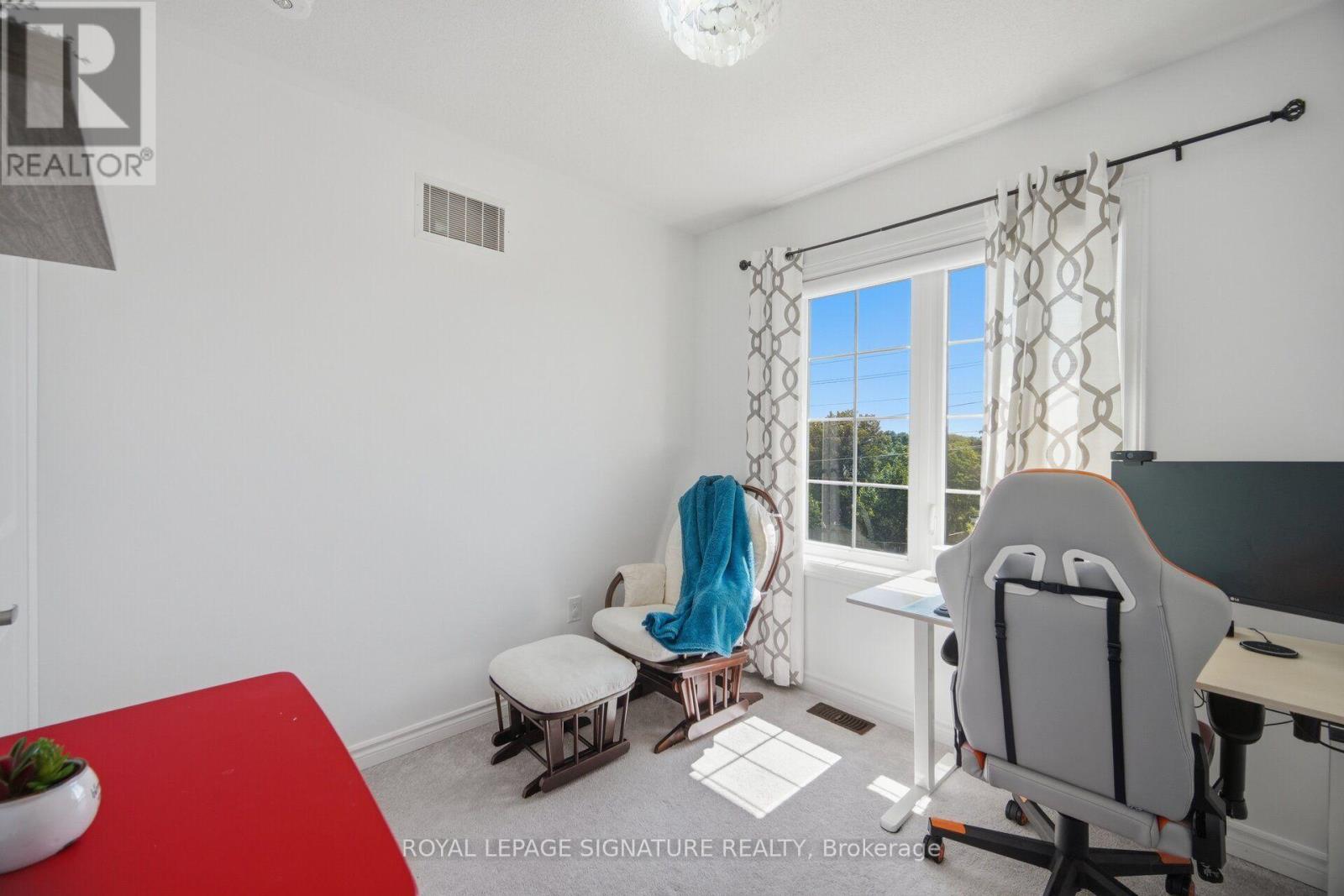 3 Kingfisher Way Property Photo 42