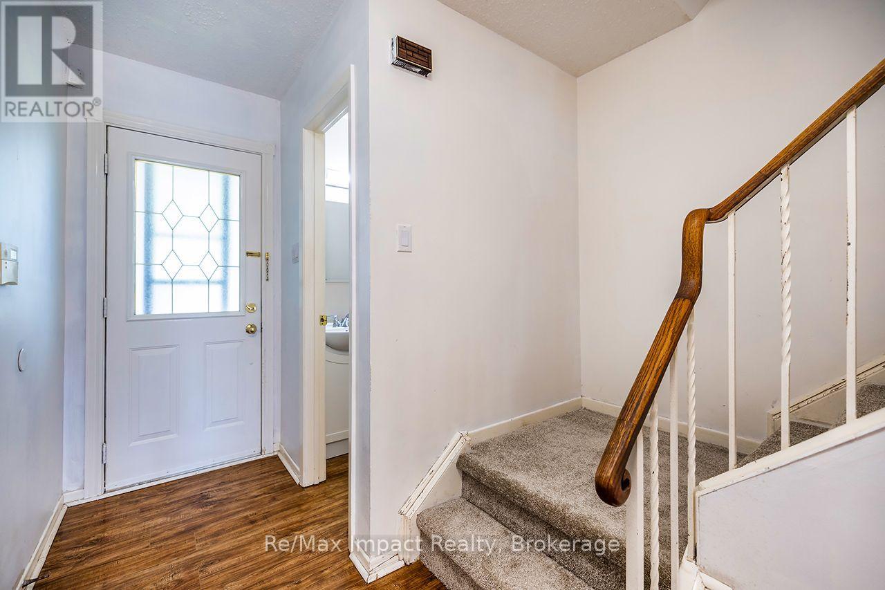 25 Tompkins Lane Property Photo 3