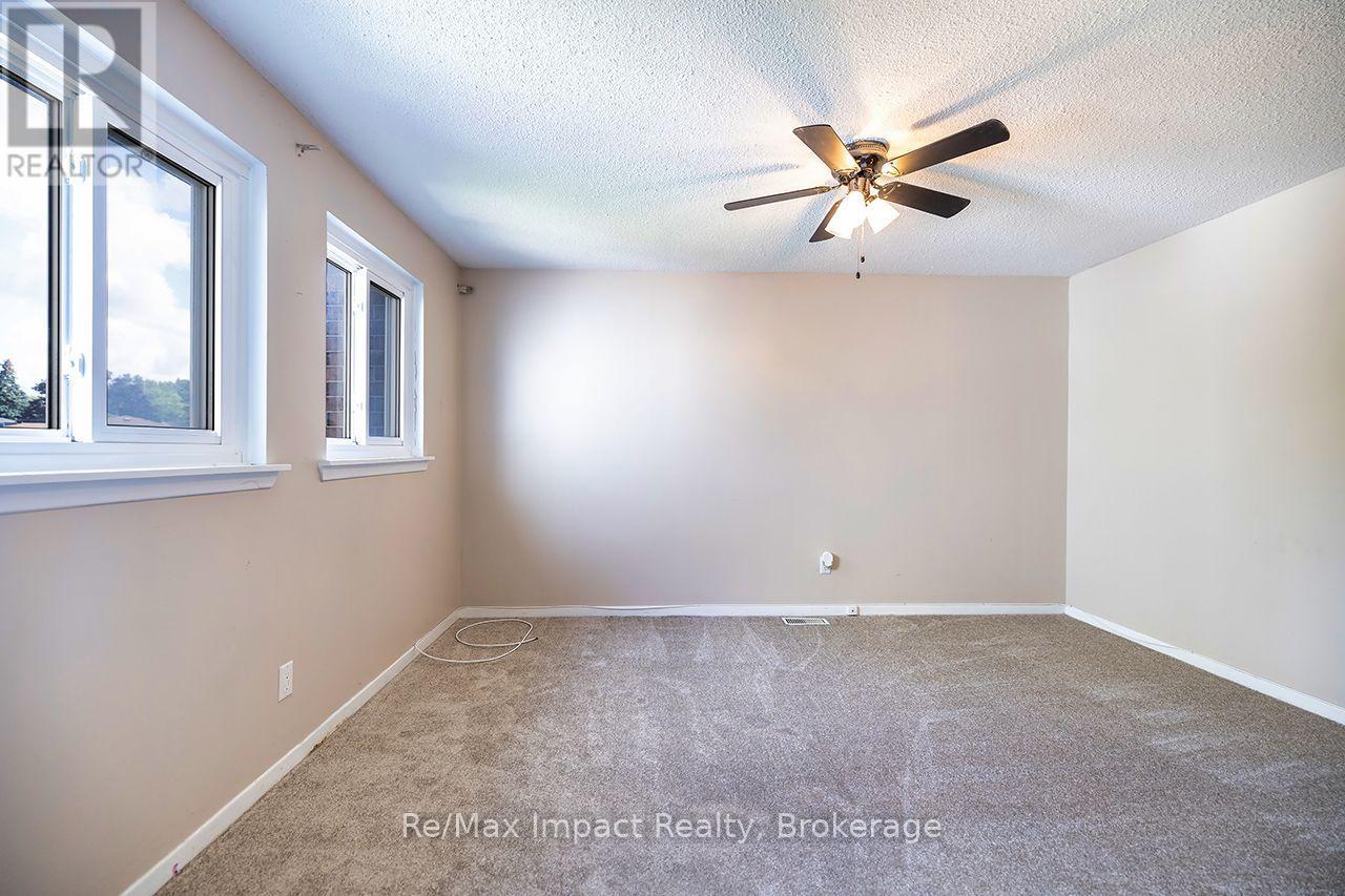 25 Tompkins Lane Property Photo 11