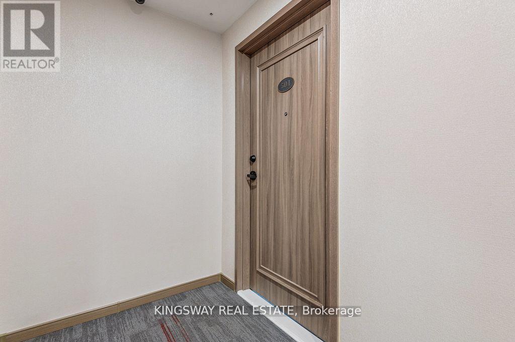 501 - 3429 Sheppard Avenue E Property Photo 7