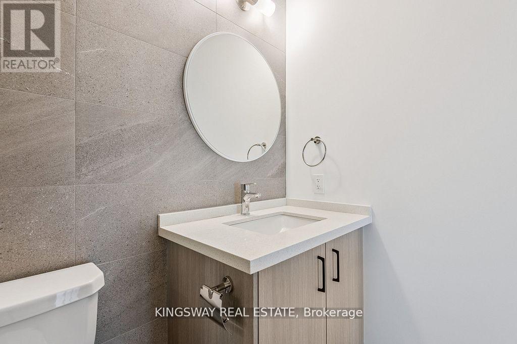 501 - 3429 Sheppard Avenue E Property Photo 28