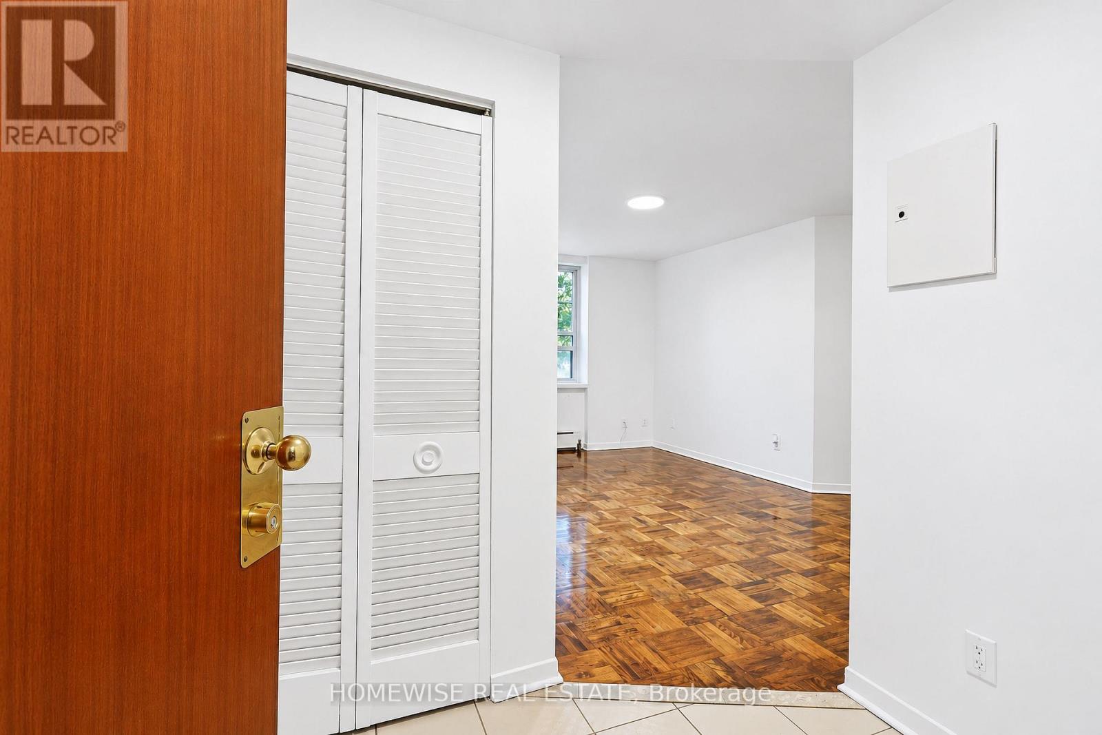 414 - 485 Kingston Road Property Photo 5