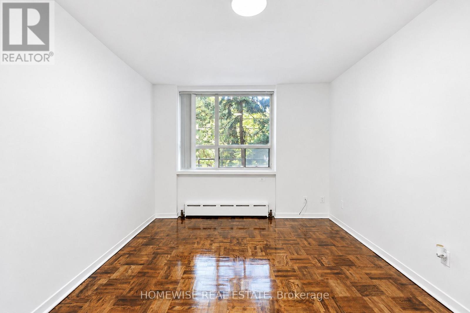 414 - 485 Kingston Road Property Photo 7