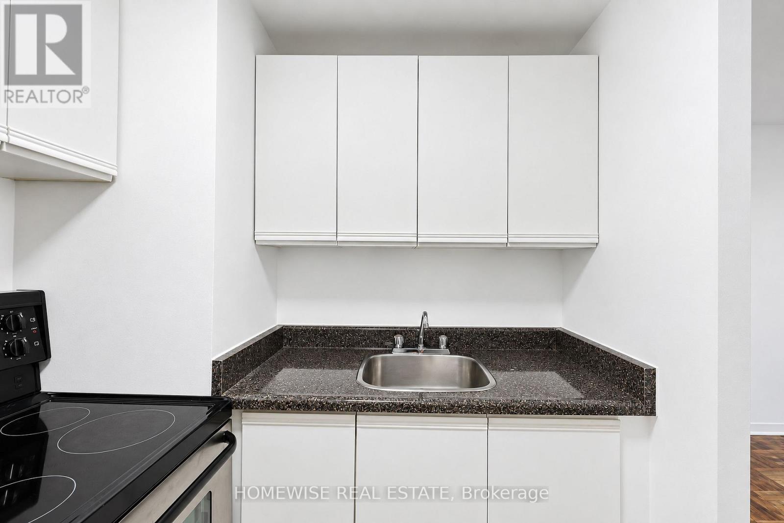 414 - 485 Kingston Road Property Photo 10