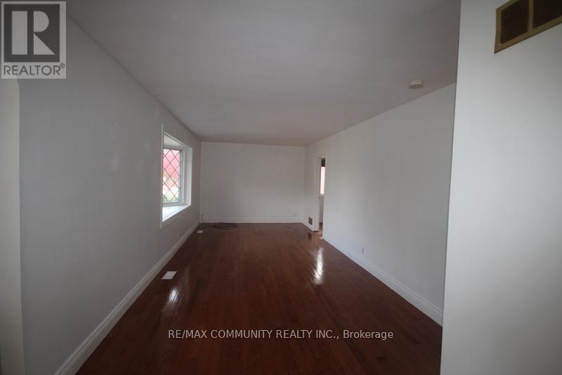 64 Admiral Road Property Photo 6