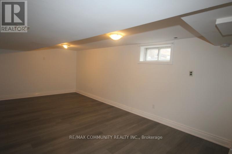 64 Admiral Road Property Photo 16