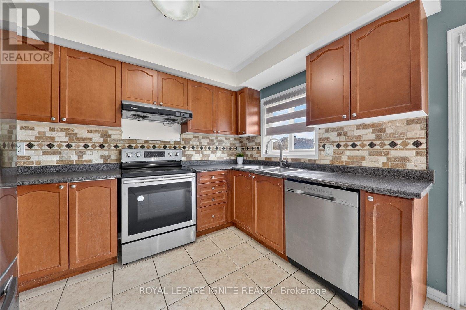 72 Oakins Lane Property Photo 10