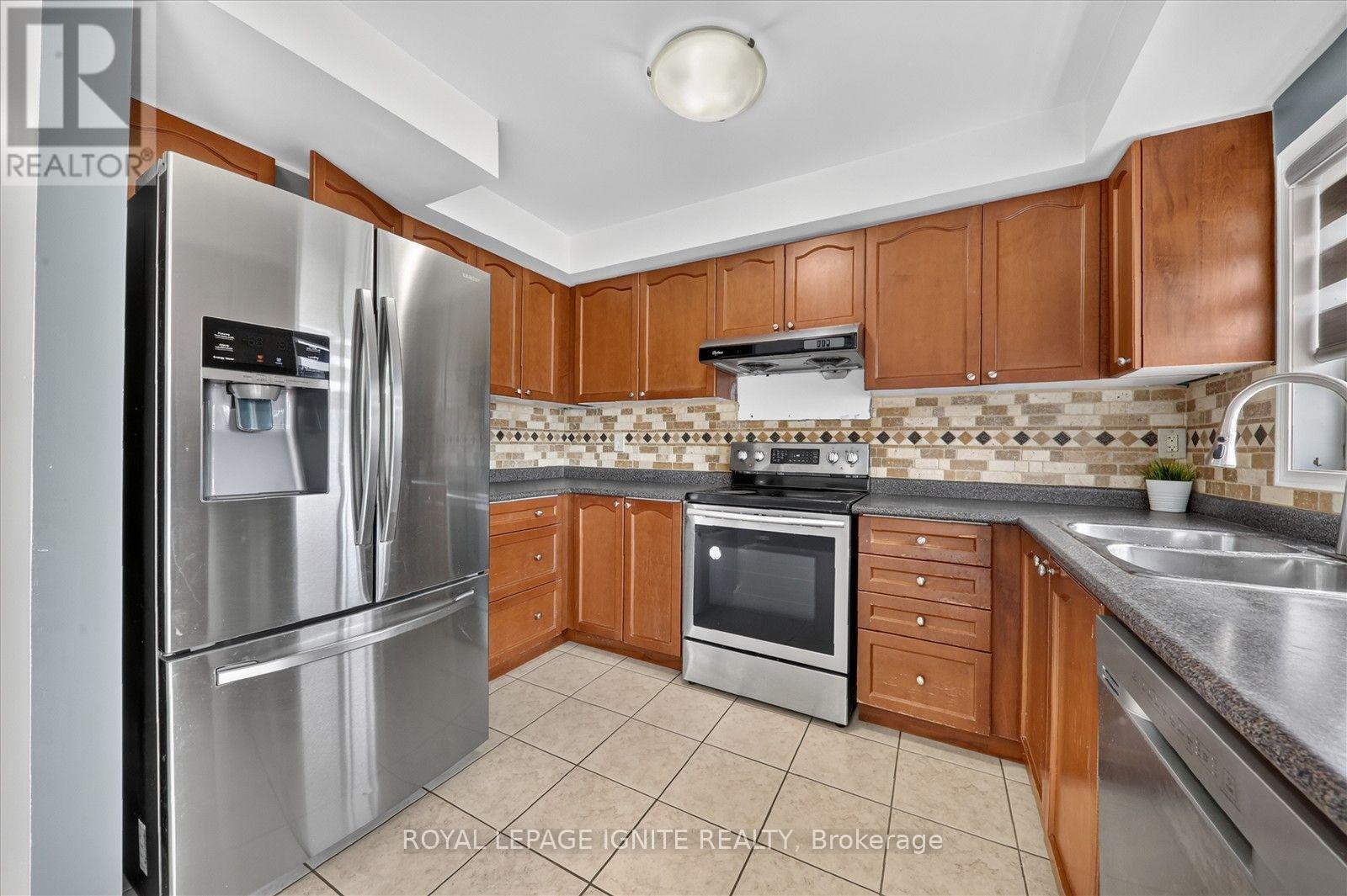 72 Oakins Lane Property Photo 11