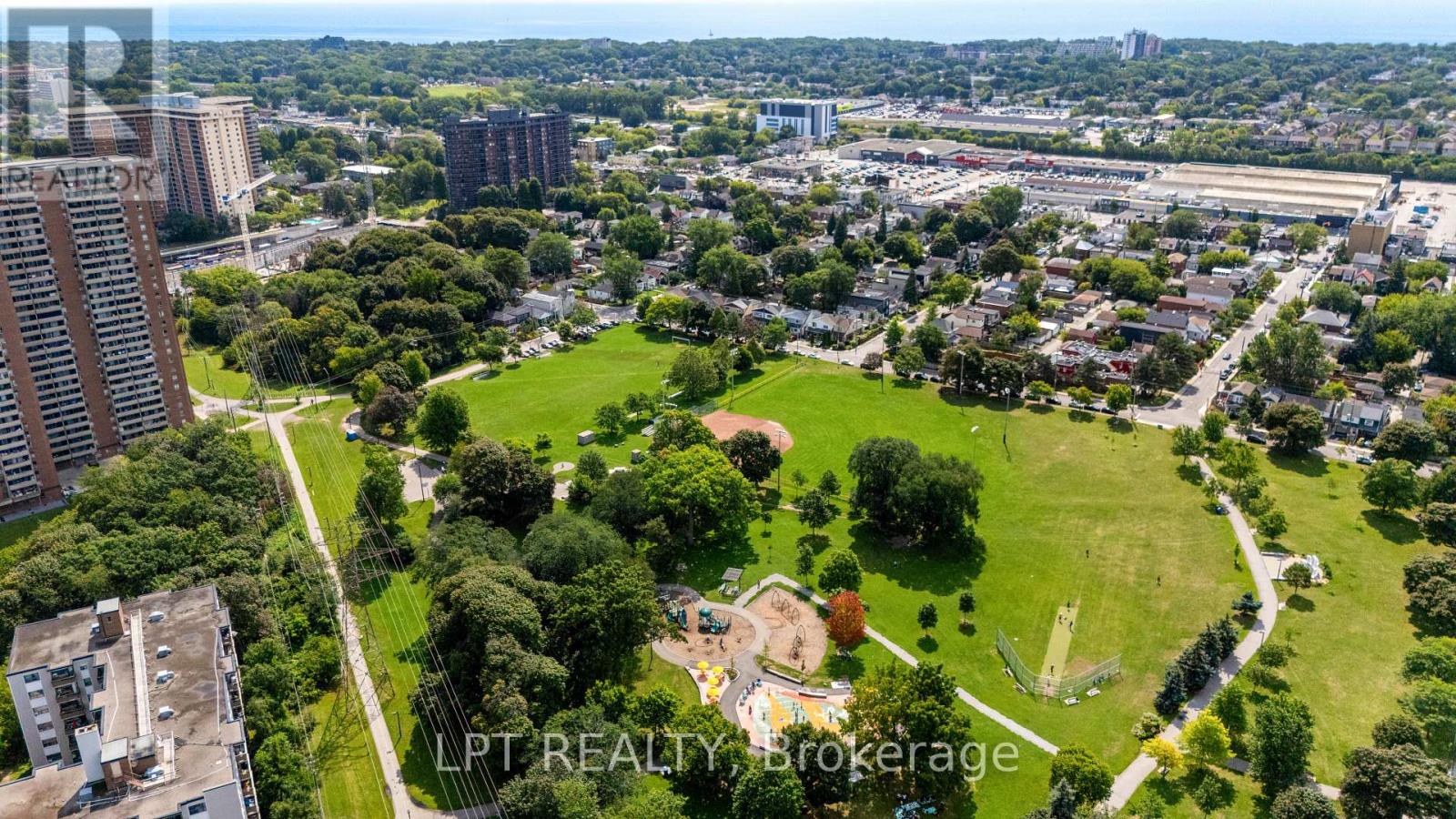 2811 - 5 Massey Square Property Photo 3