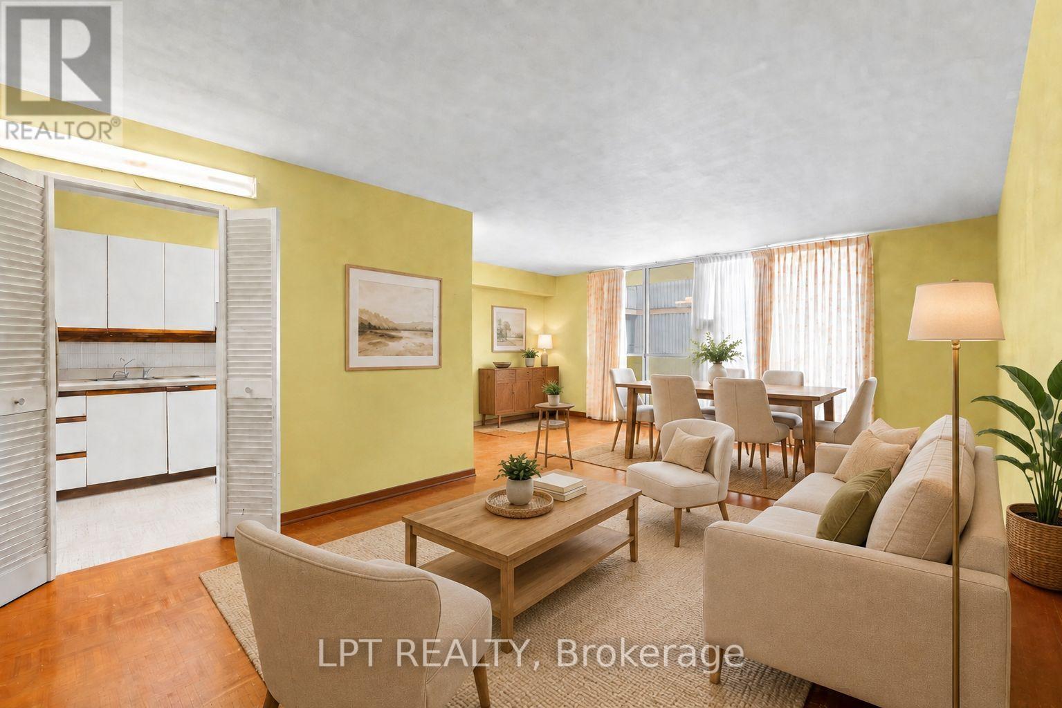 2811 - 5 Massey Square Property Photo 8