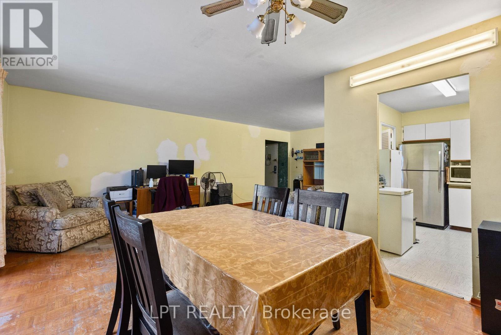 2811 - 5 Massey Square Property Photo 13