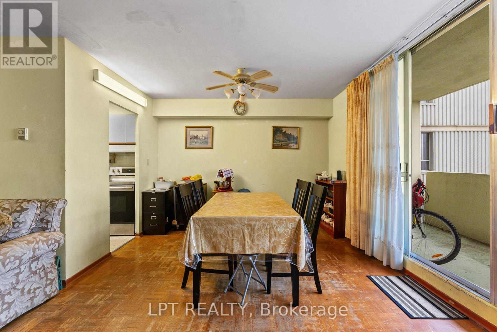 2811 - 5 Massey Square Property Photo 14