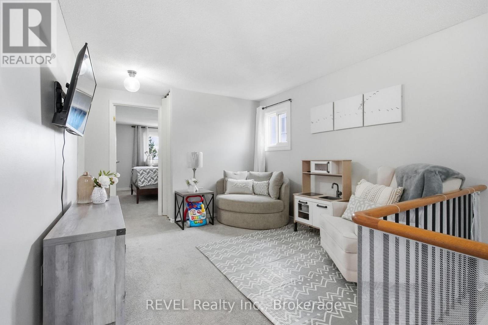 1298 Pinehurst Avenue Property Photo 14