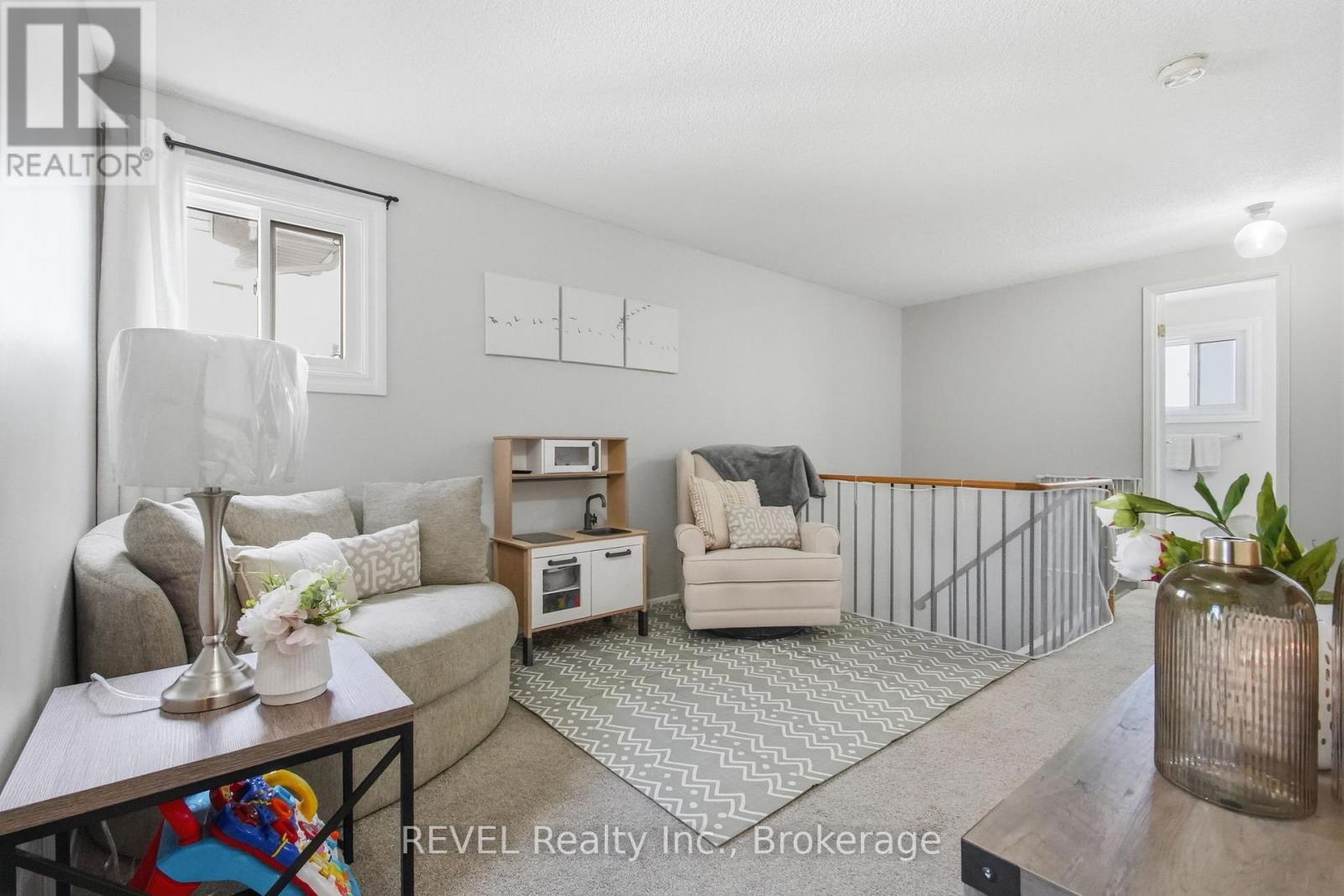 1298 Pinehurst Avenue Property Photo 15