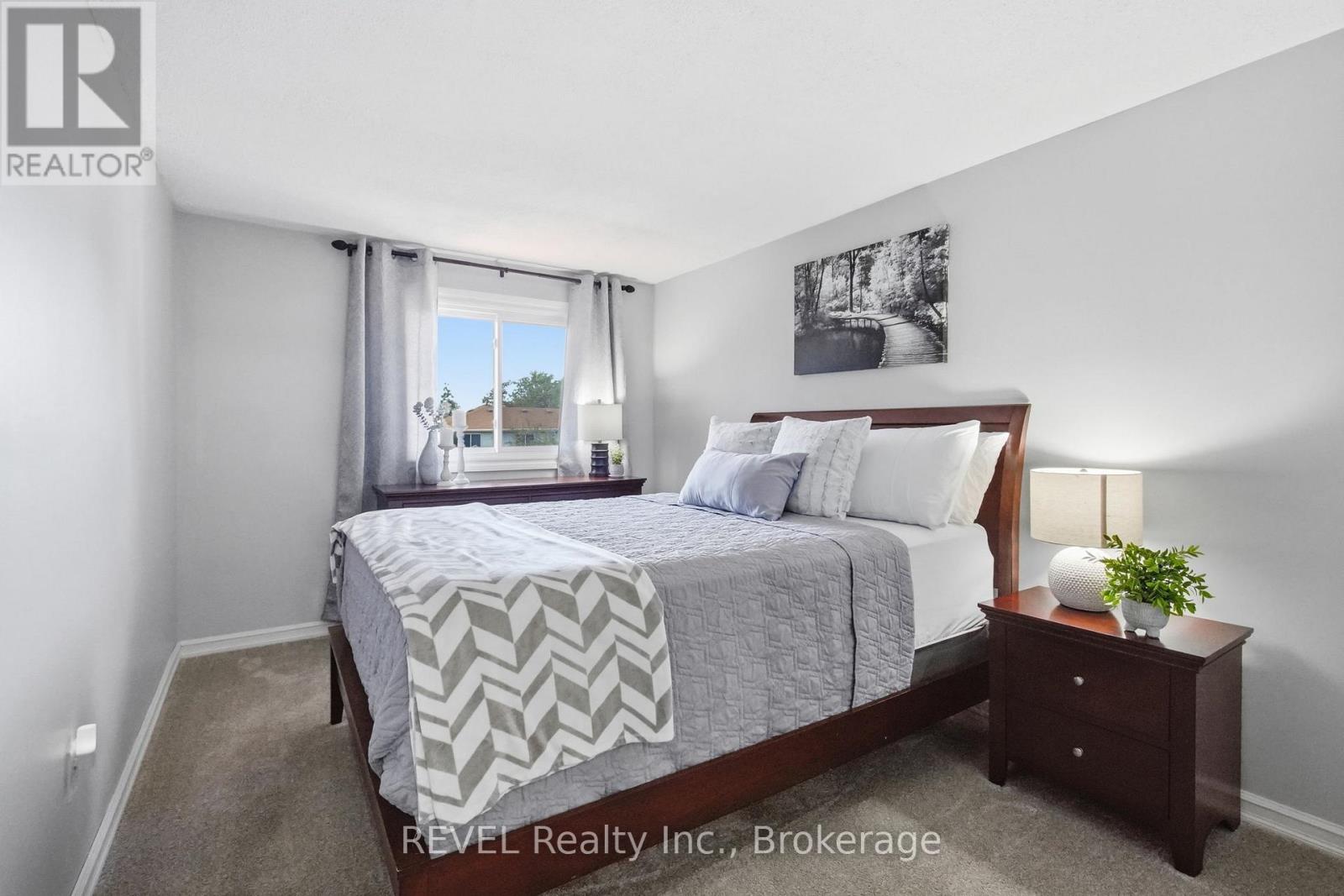 1298 Pinehurst Avenue Property Photo 18