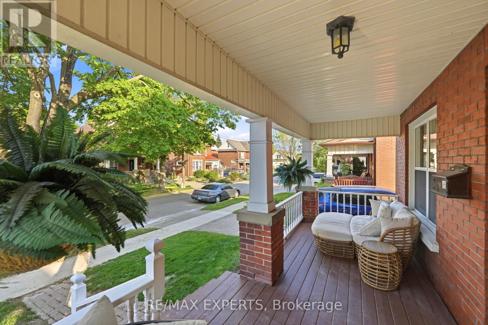 18 Rowe Street Property Photo 4