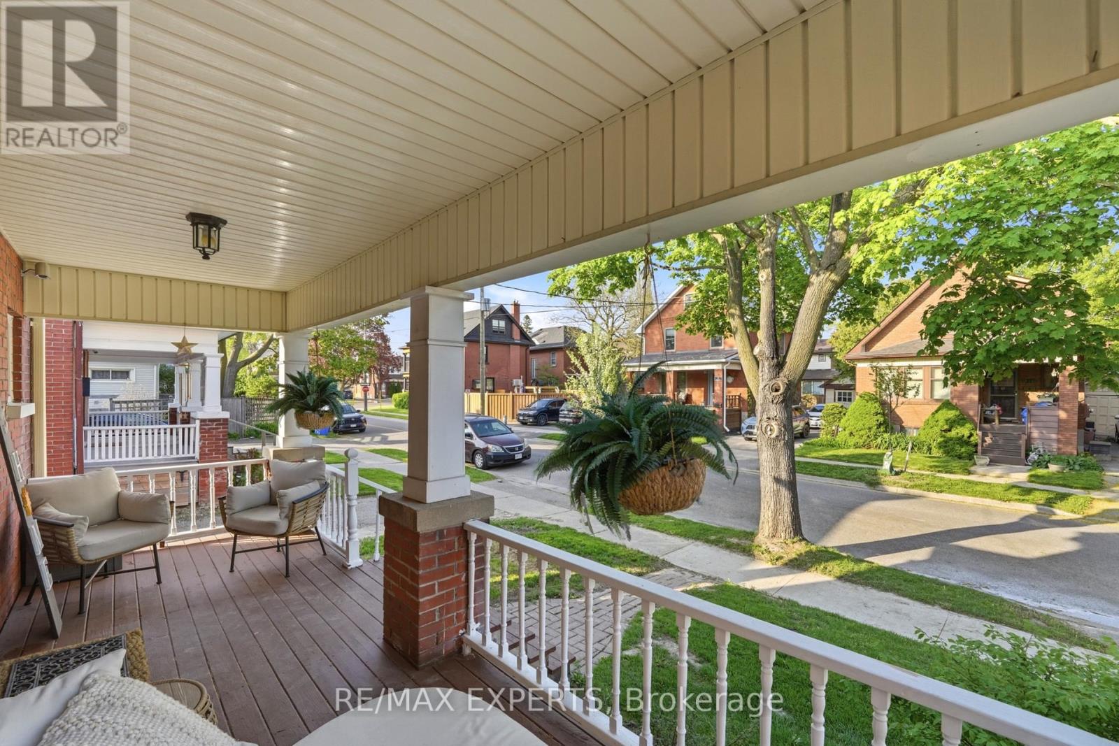 18 Rowe Street Property Photo 5