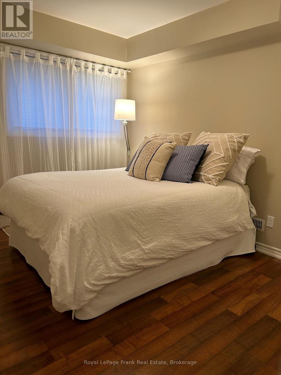 3 - 1418 Simcoe Street S Property Photo 7